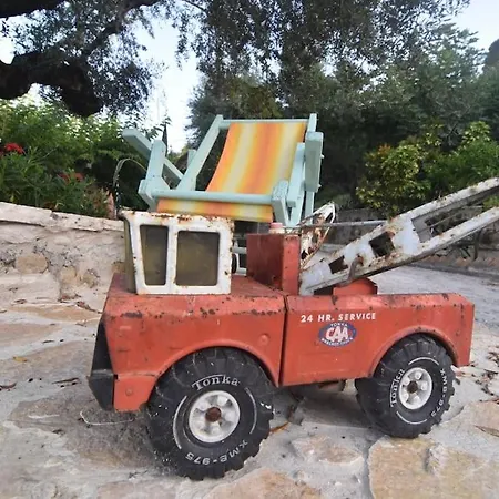 Alta Mare - Up To 13p Vasilikí