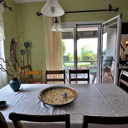 Alta Mare - Up To 13p Vasilikí