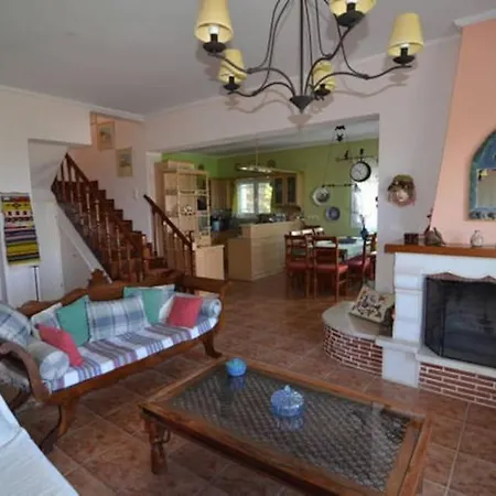Alta Mare - Up To 13p Holiday home