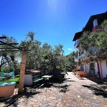 Alta Mare - Up To 13p Vasilikí